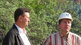 Herr Auers und Herr Pilz, Bauleiter von HochTief